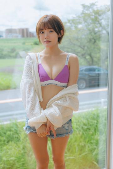 我靠直播鉴宝走上巅峰（直播鉴宝绣花鞋开局）